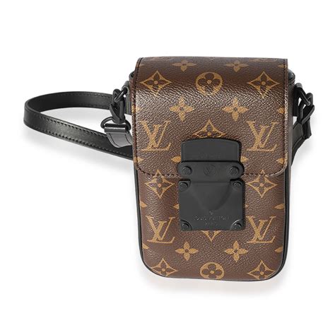 louis vuitton wearable wallet